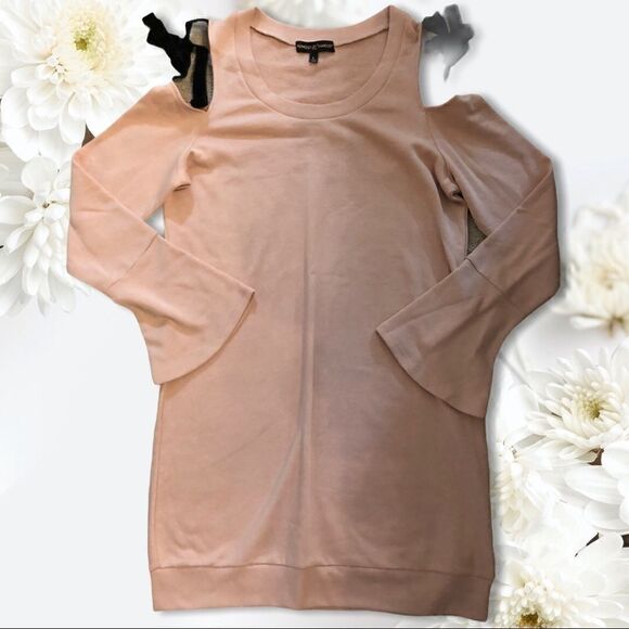 Almost Famous size L Blush Cold Shoulder Tunic - Picture 2 of 4